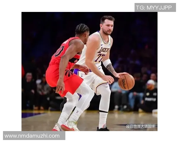 湖人露出两大短板，东契奇犯老毛病！詹姆斯真没托言，一人该启用
